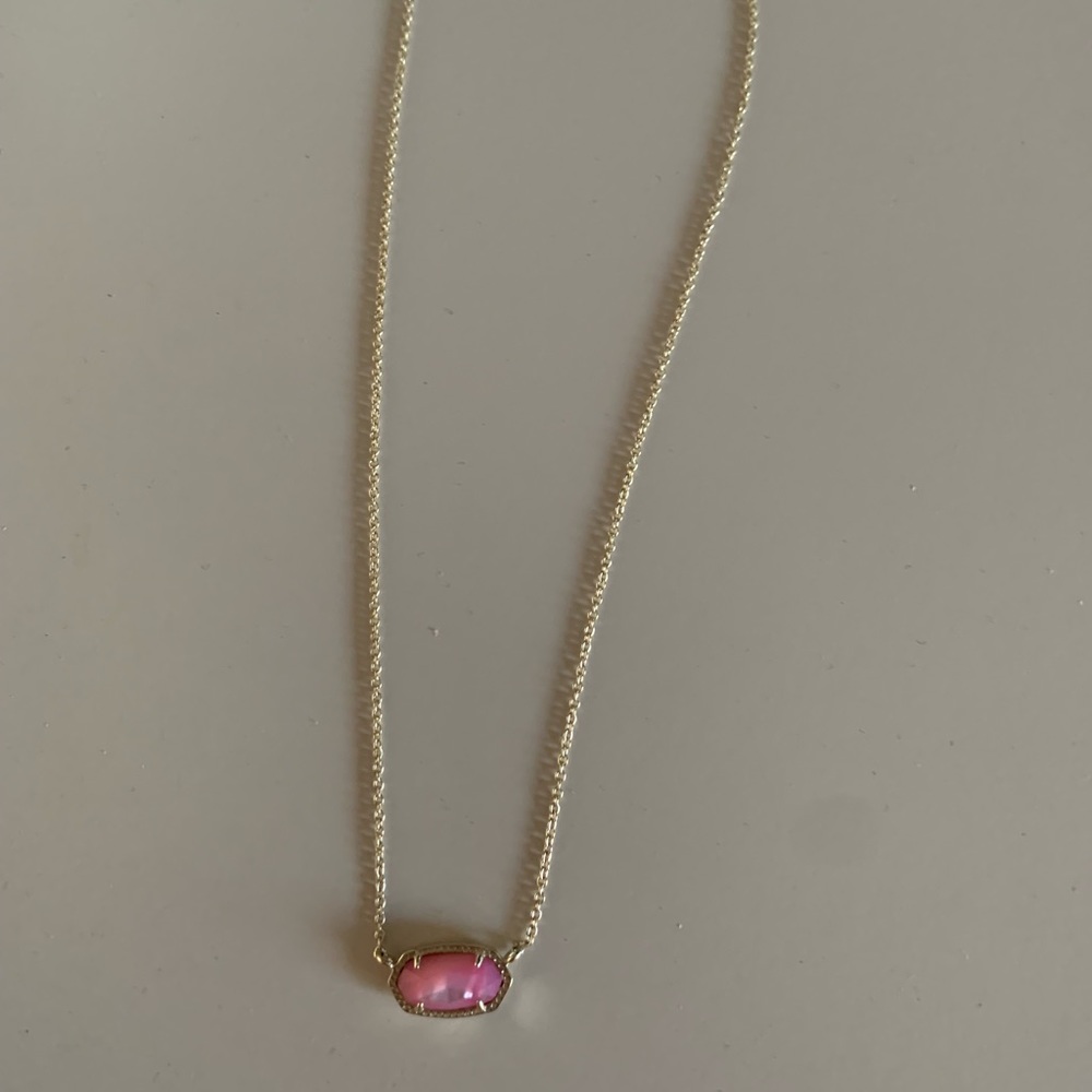 Pink Kendra Scott necklace